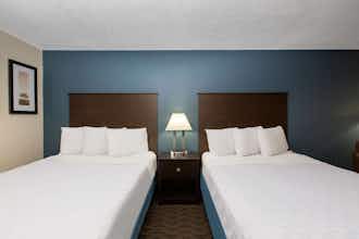 Hotel AmericInn La Crosse Riverfront photo 1