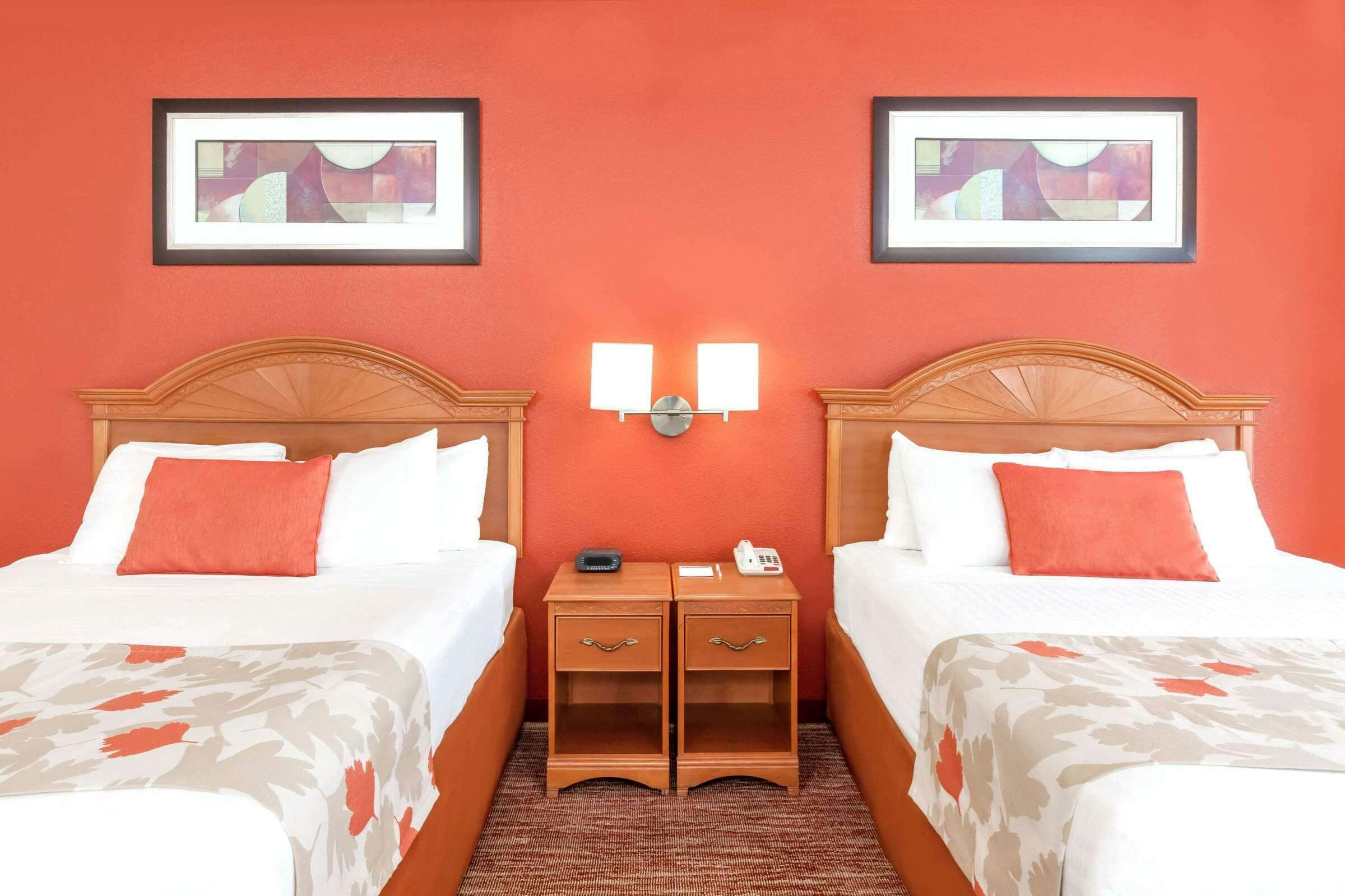 Hotel Hawthorn Stes Irving DFW South photo 2
