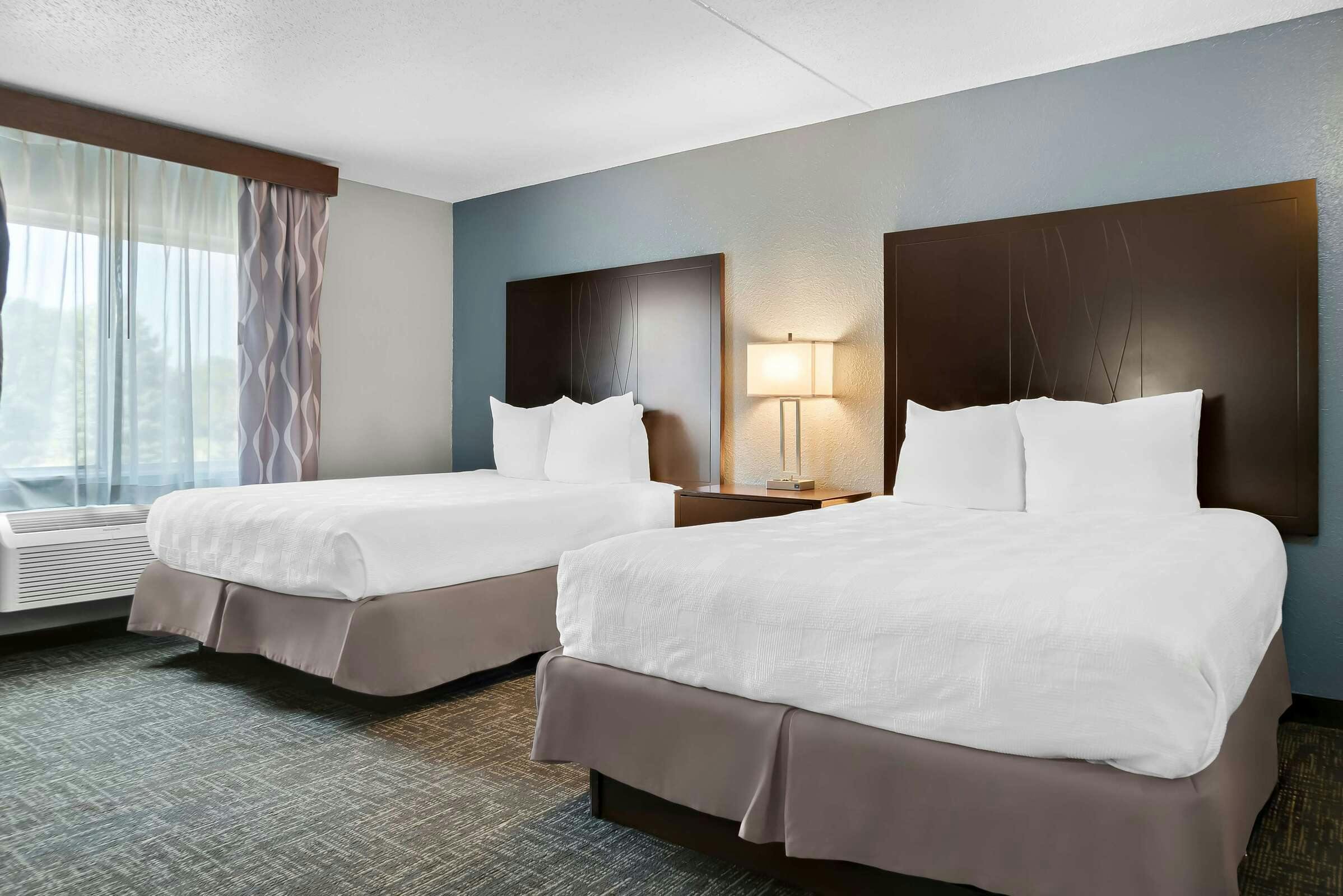 Hotel Best Western Plus Flint Airport Inn & Suites photo 2