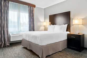 Hotel Best Western Plus Flint Airport Inn & Suites photo 3
