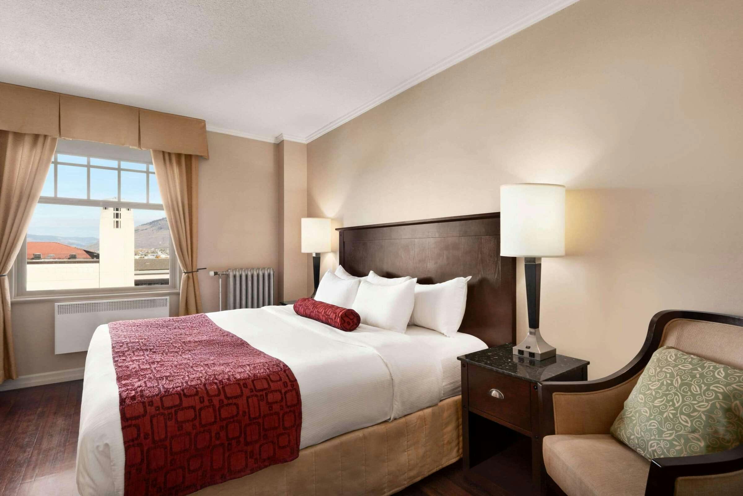 Hotel The Plaza Hotel, Trademark photo 3