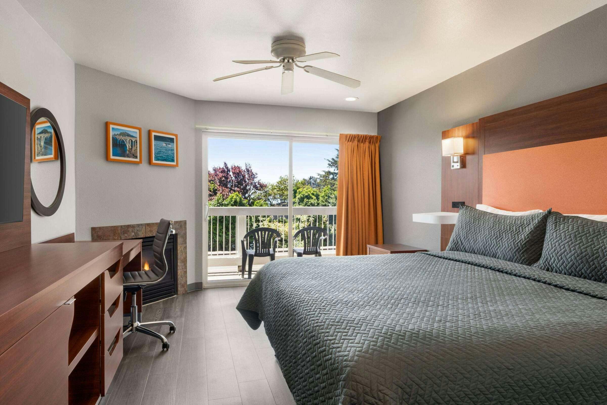 Hotel Travelodge by Wyndham Depoe Bay photo 5