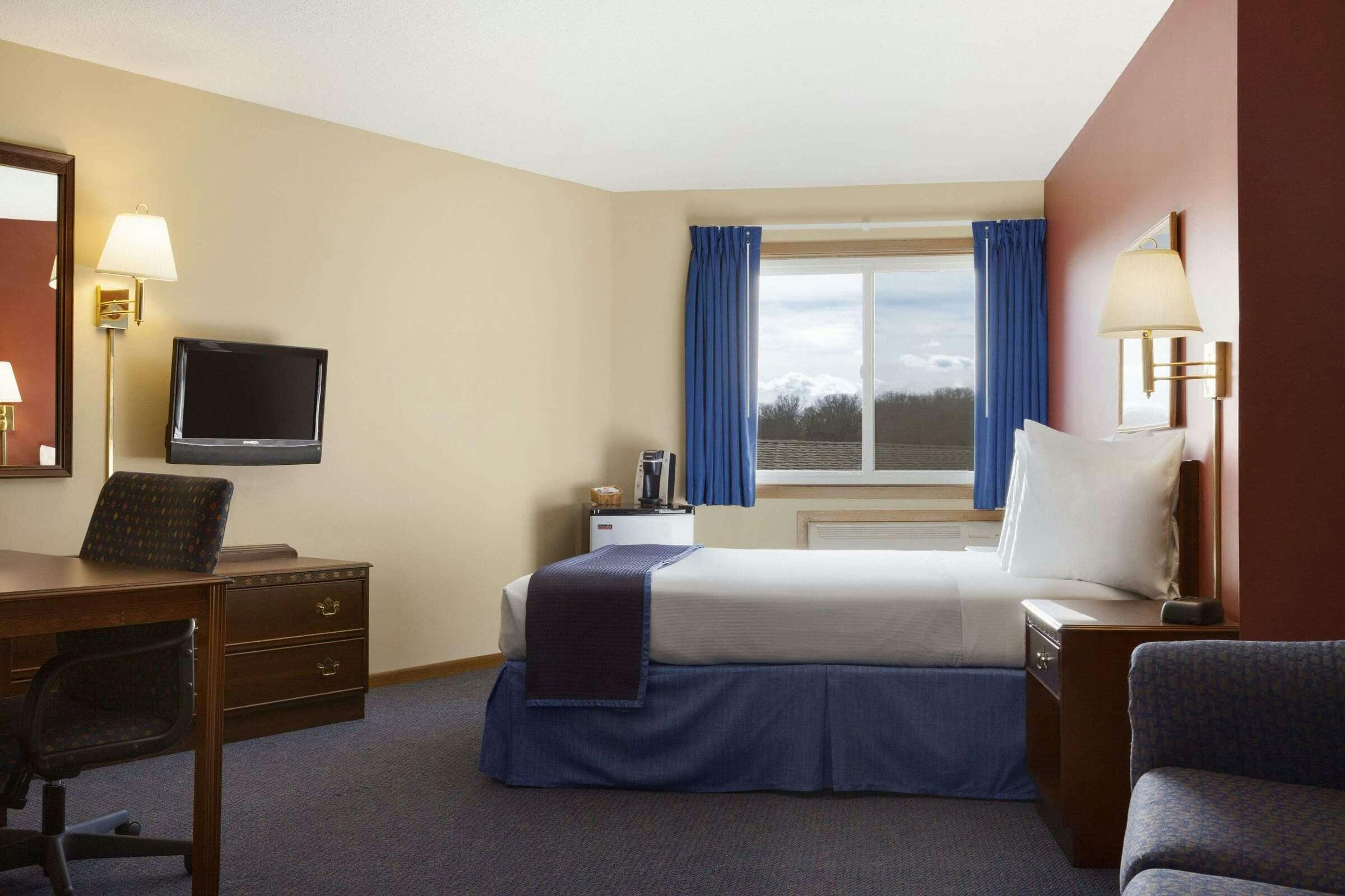 Hotel Travelodge by Wyndham Motel of St Cloud photo 5