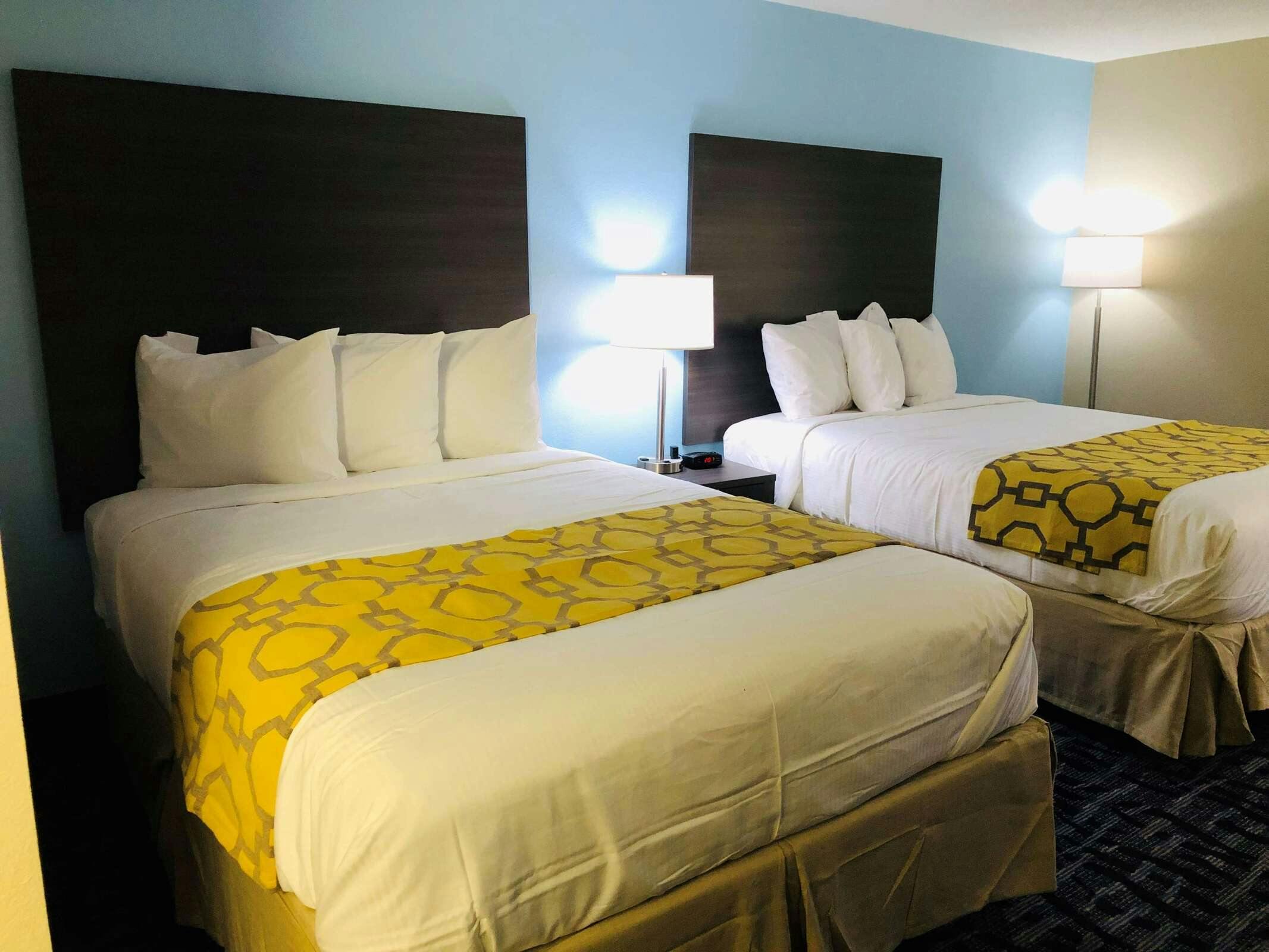Hotel Baymont Joliet photo 1