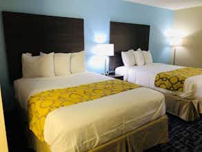 Hotel Baymont Joliet photo 1