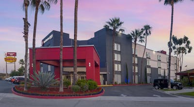 Best Western Plus Commerce Hotel