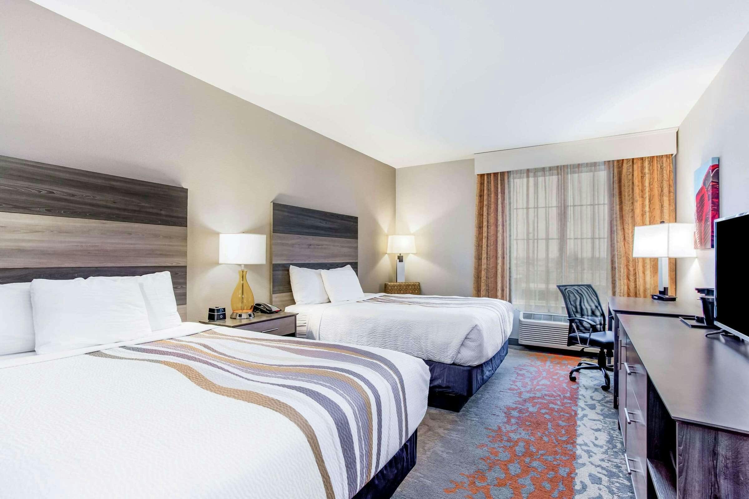 Hotel La Quinta Inn & Suites by Wyndham Andrews photo 4