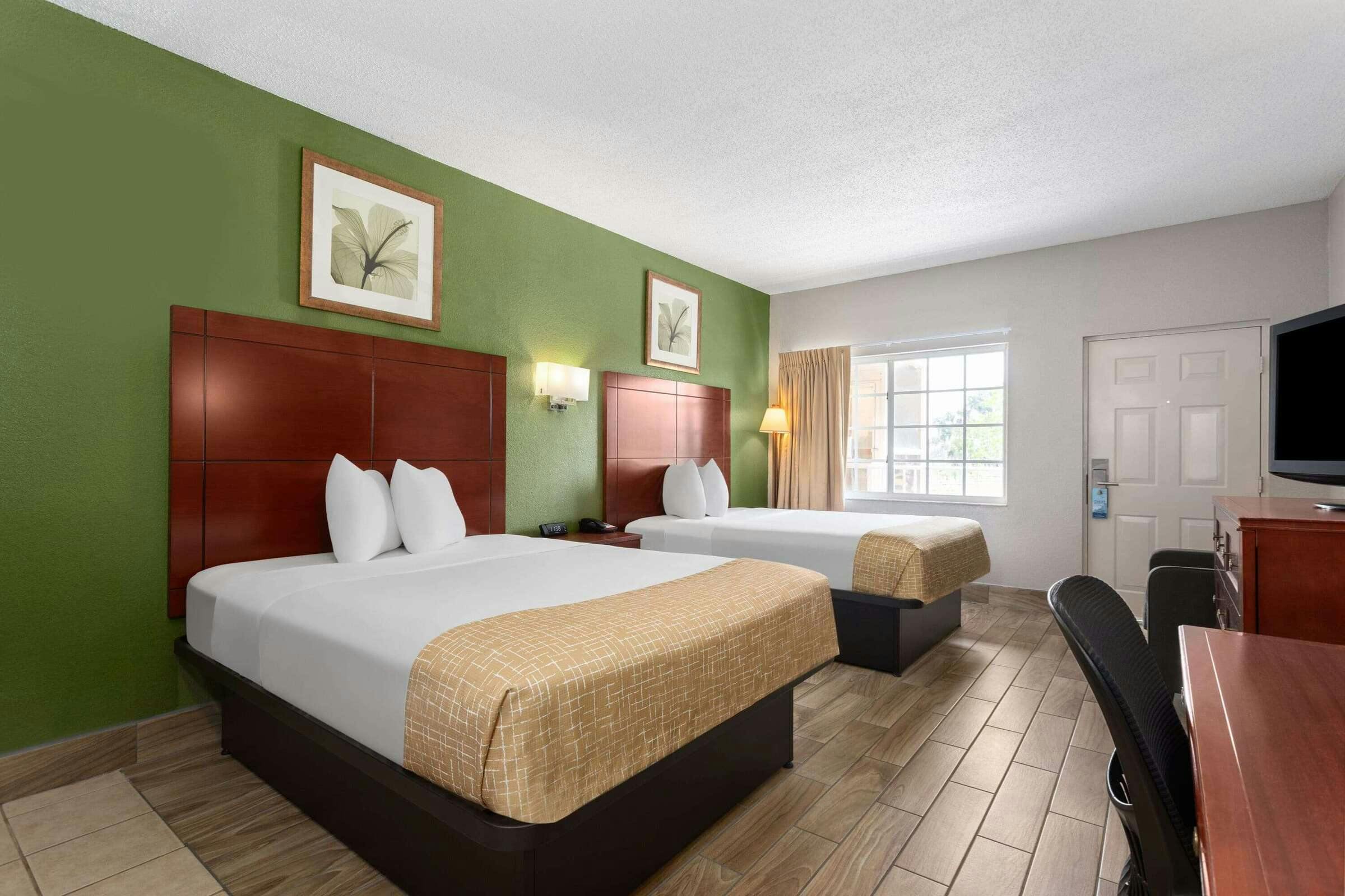 Hotel Travelodge Lake Okeechobee photo 1