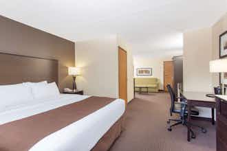 Hotel AmericInn Rhinelander photo 4