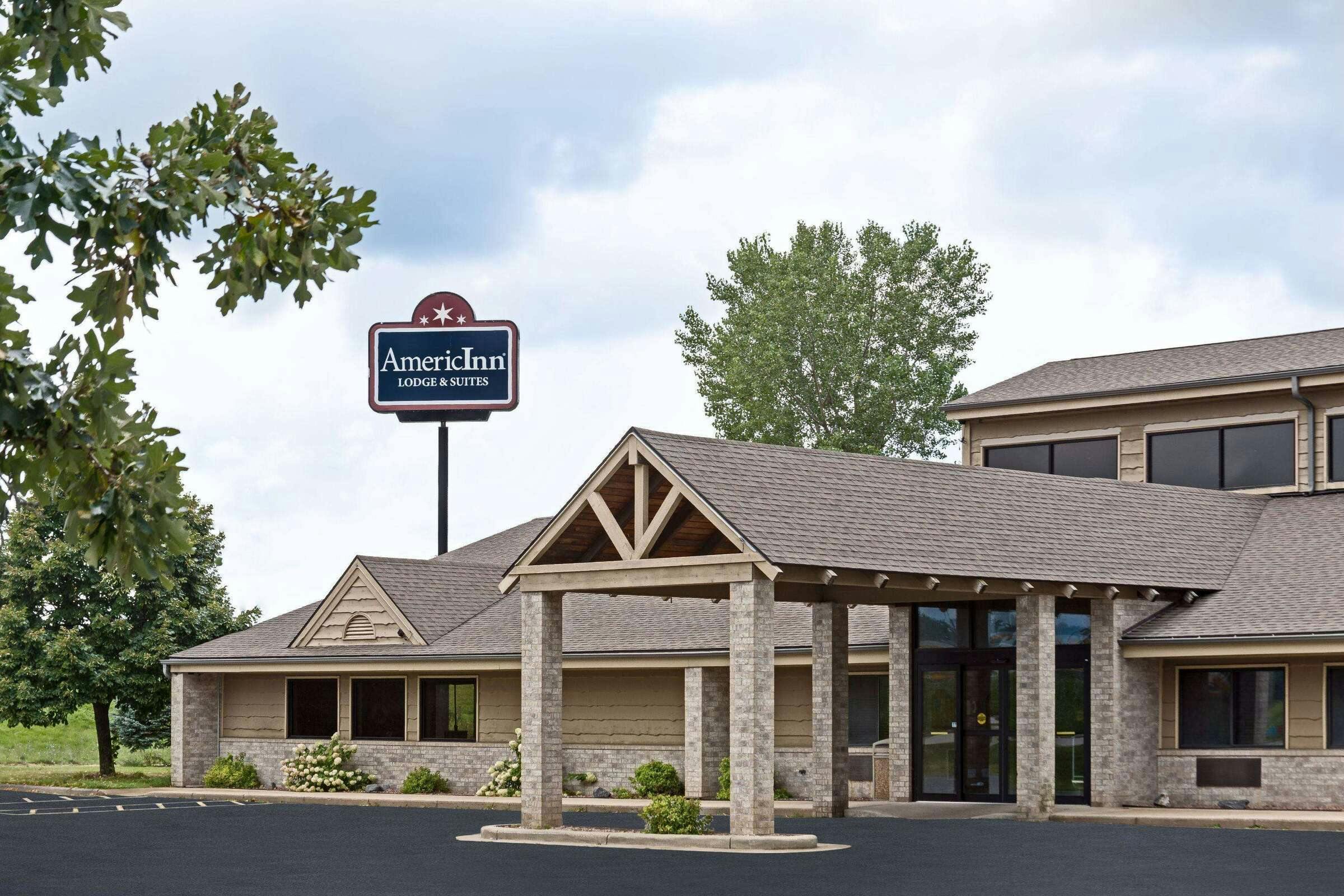 AmericInn Tomah