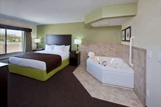 Hotel AmericInn by Wyndham Fairfield photo 5