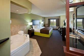 Hotel AmericInn by Wyndham Fairfield photo 4