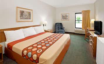 Hotel Super 8 Hampshire IL photo 5