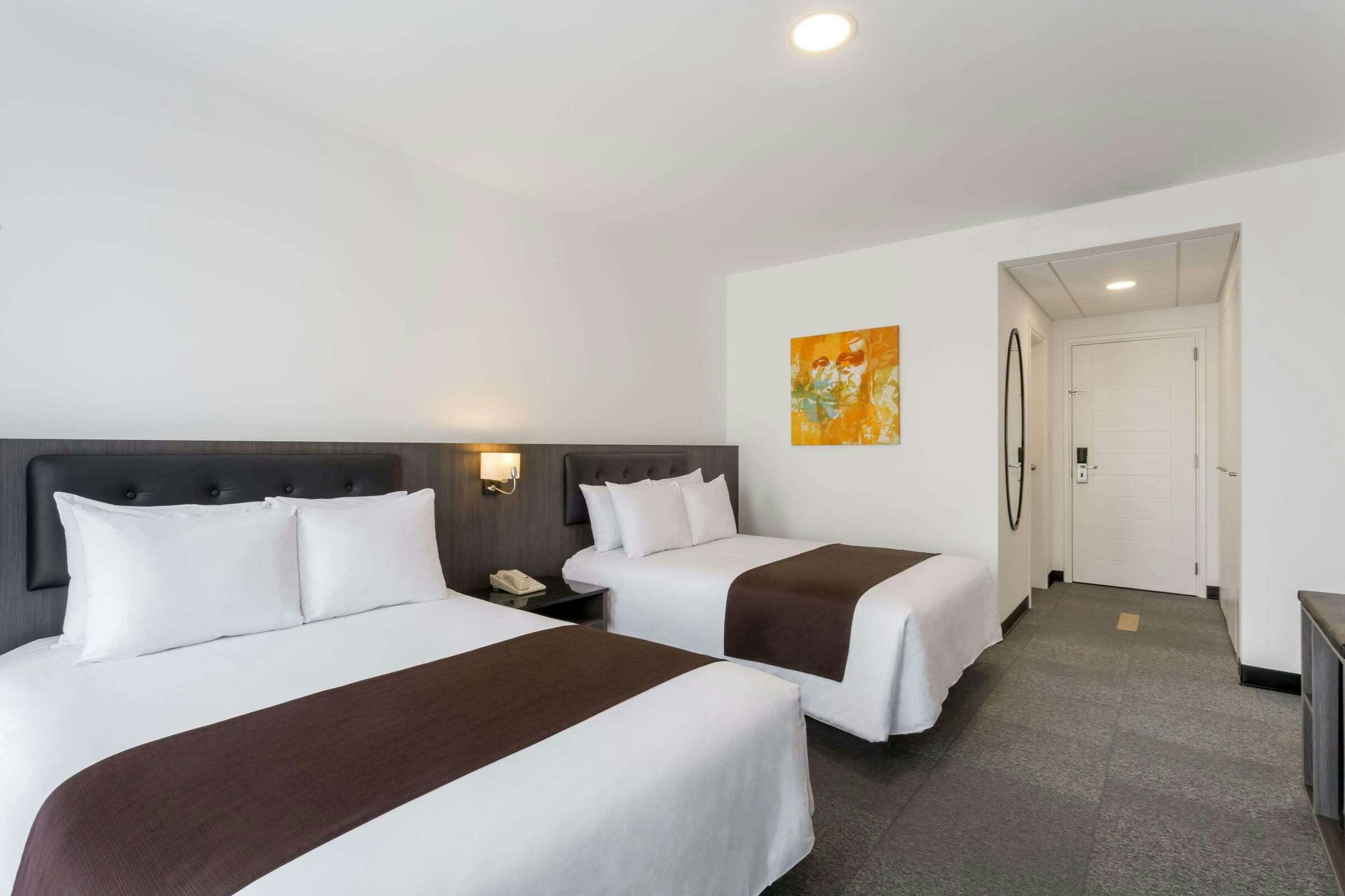 Hotel Wyndham Costa del Sol Lima Airport photo 1