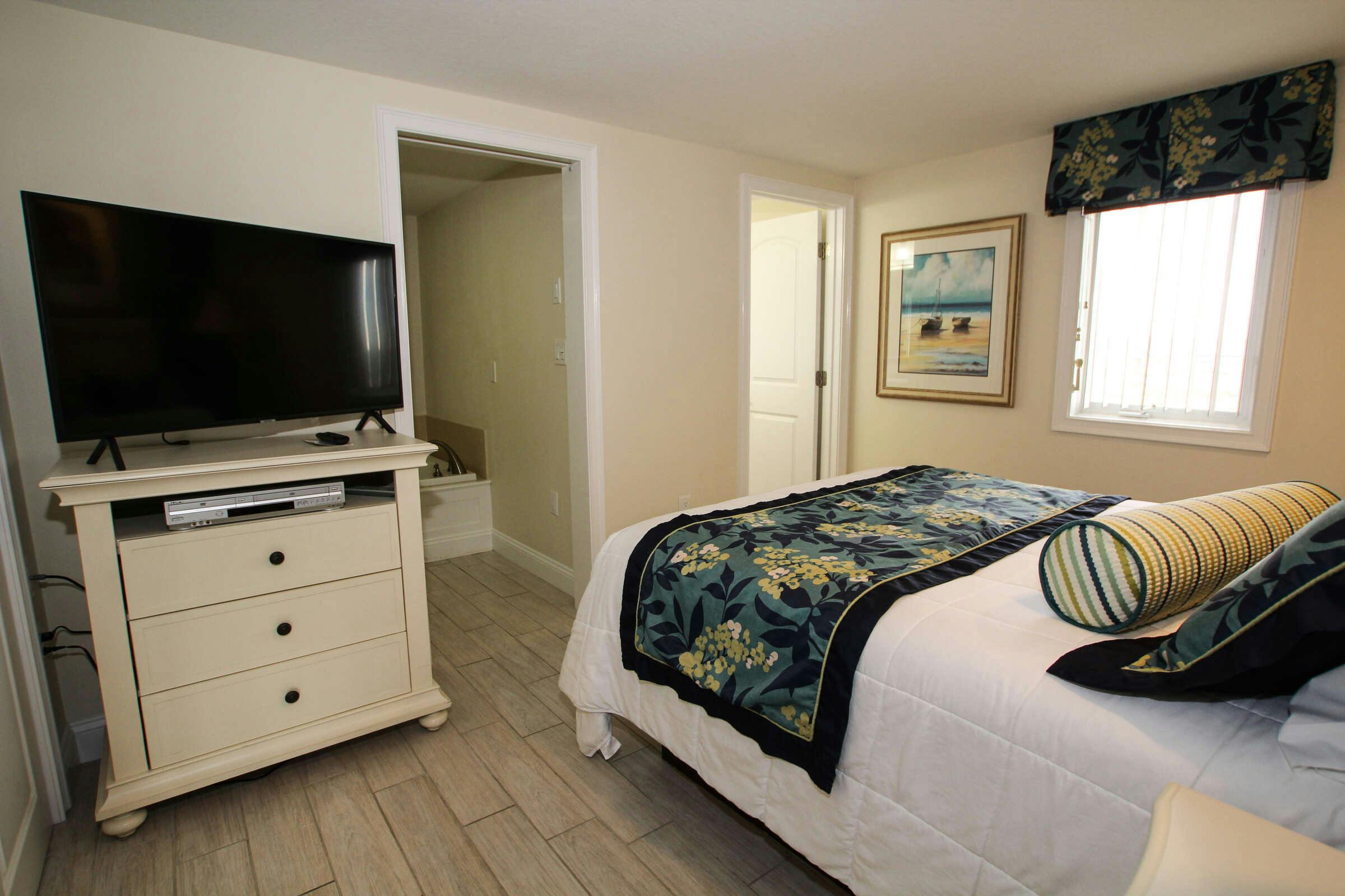 Hotel Ocean Club on Smugglers Beach photo 3