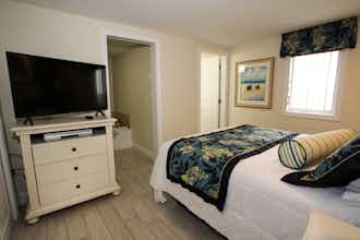 Hotel Ocean Club on Smugglers Beach photo 3