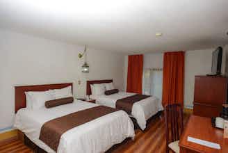 Hotel Howard Johnson by Wyndham Morelia Calle Real photo 2