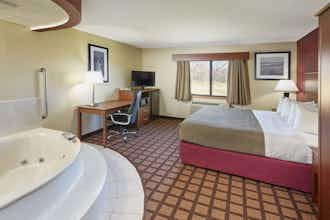 Hotel AmericInn Burlington photo 5