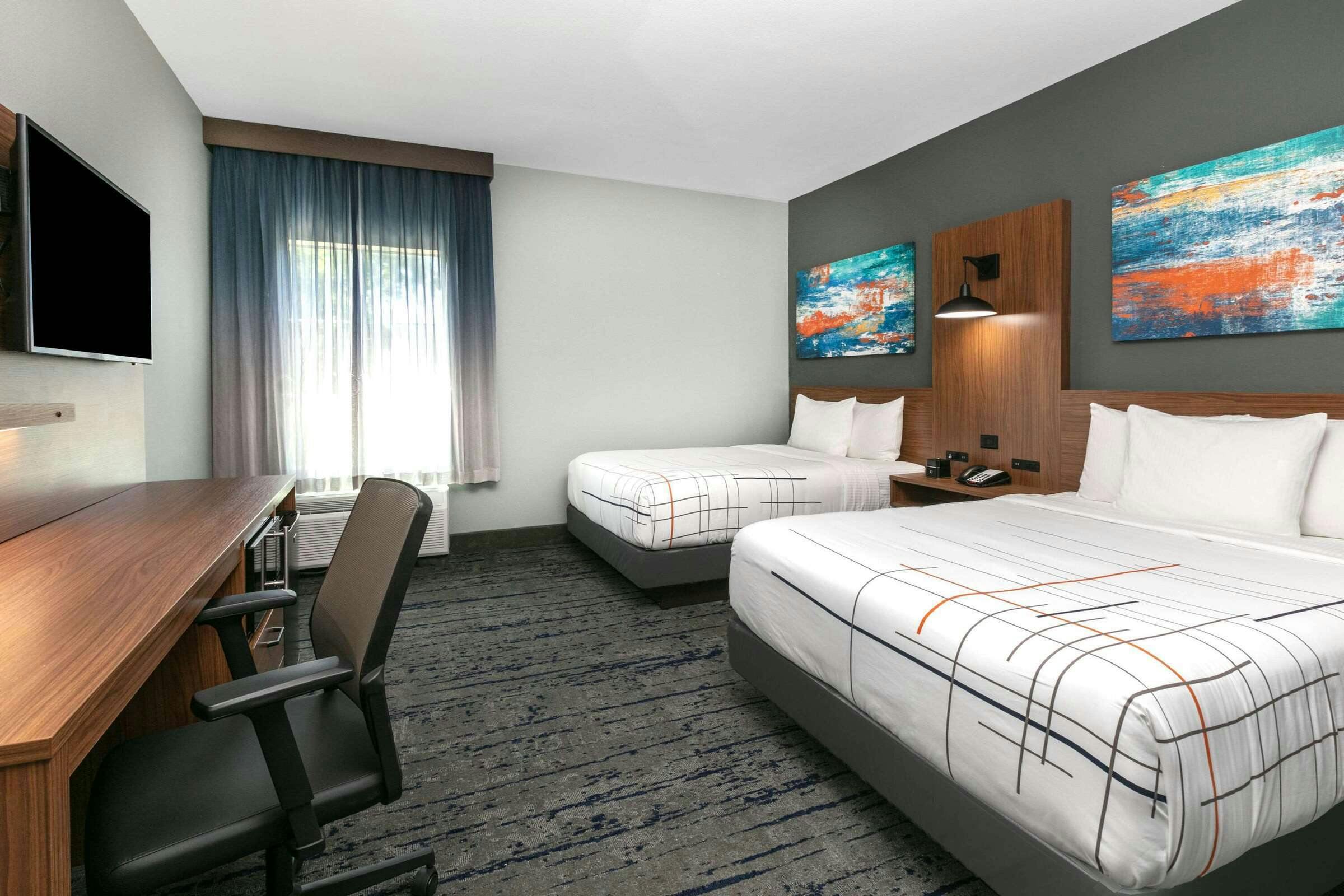 Hotel LQ Jacksonville TX photo 2