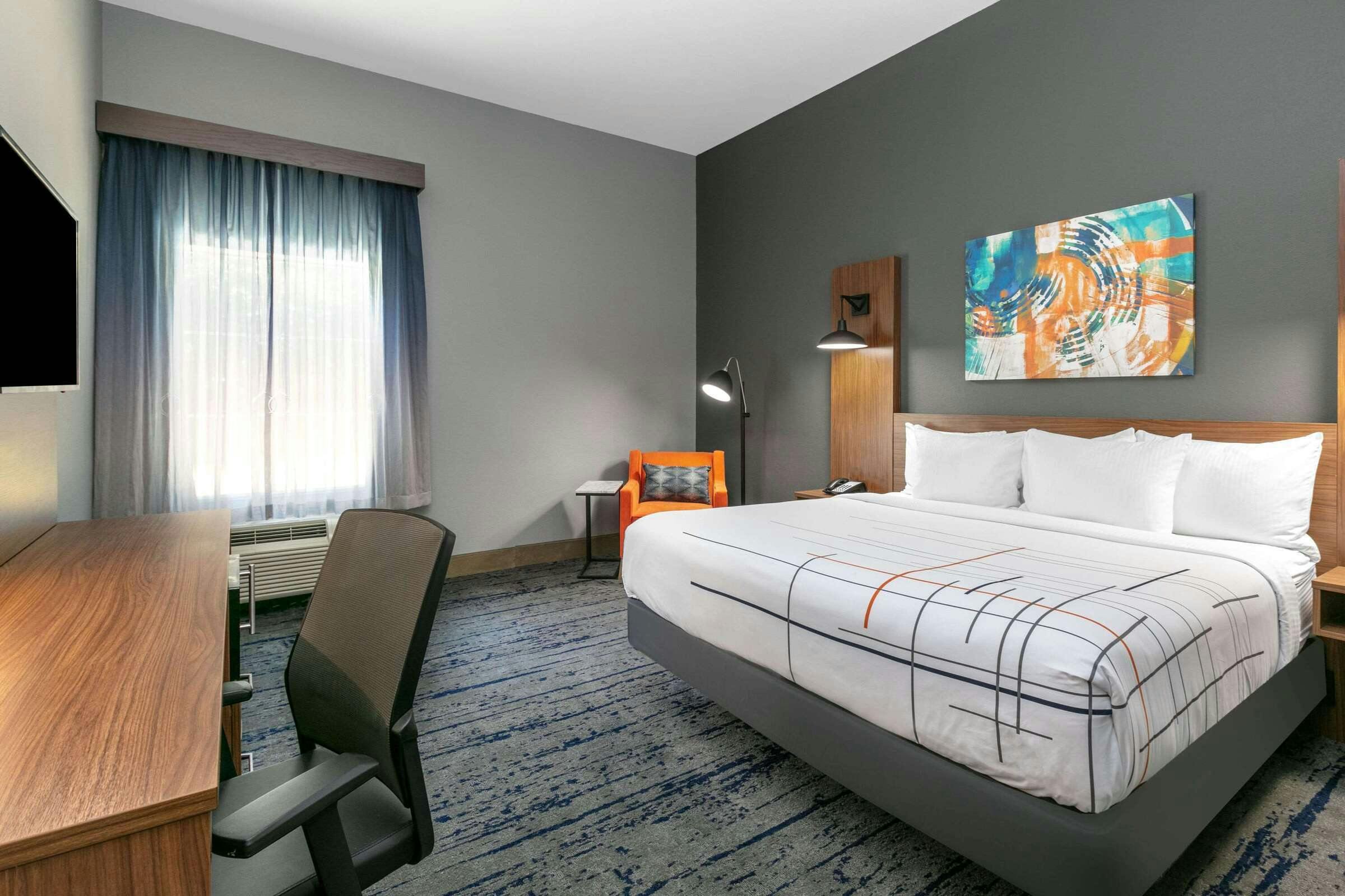 Hotel LQ Jacksonville TX photo 3