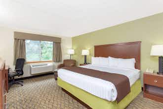 Hotel AmericInn Sheboygan photo 1