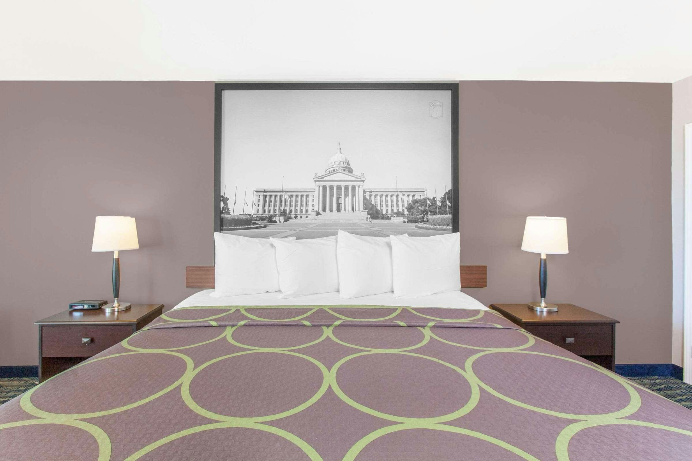 Hotel Super 8 by Wyndham Oklahoma City photo 3