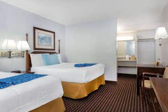 Hotel Travelodge Cape Cod Area photo 3