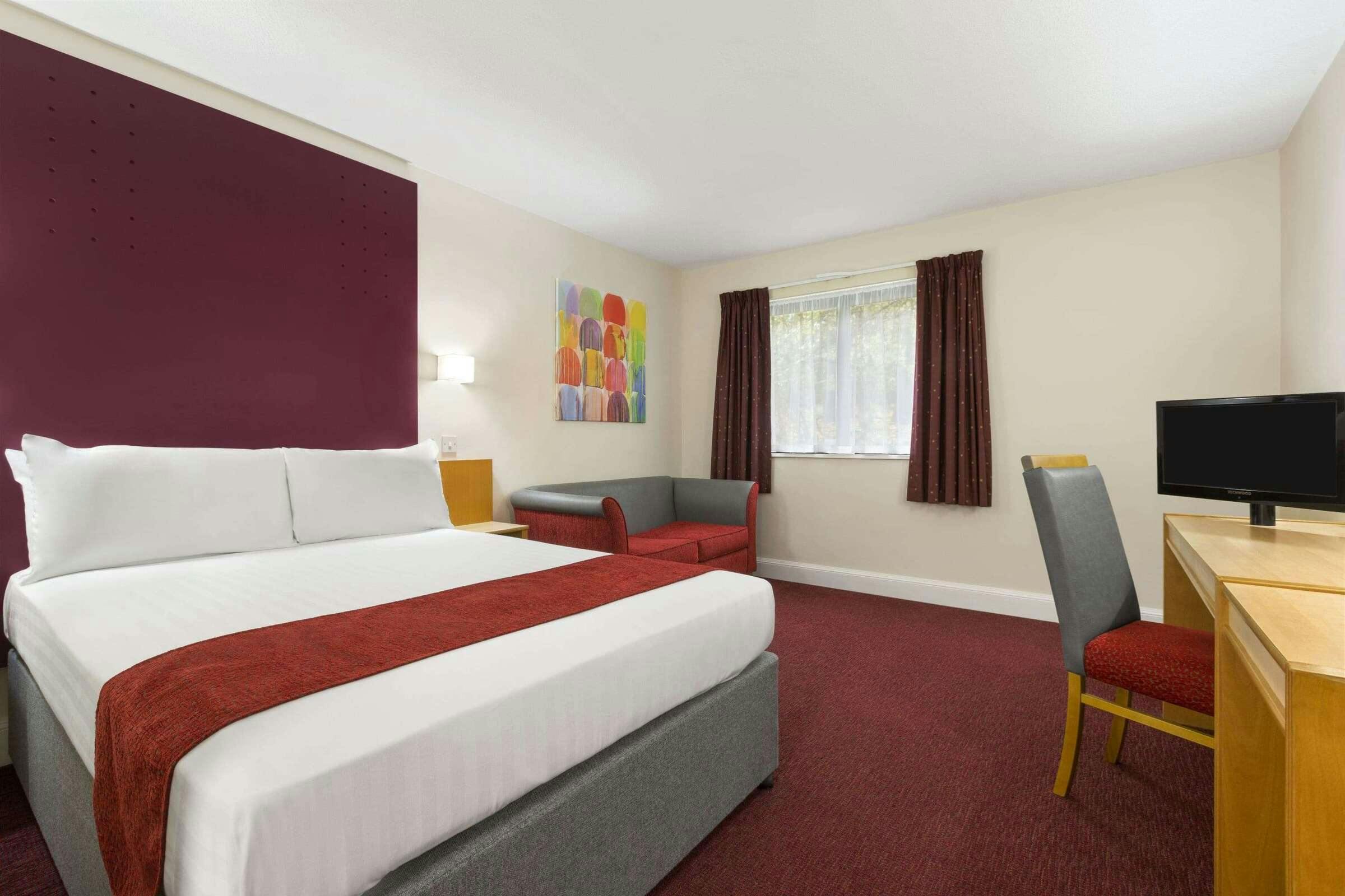 Hotel Days Inn by Wyndham Maidstone photo 1