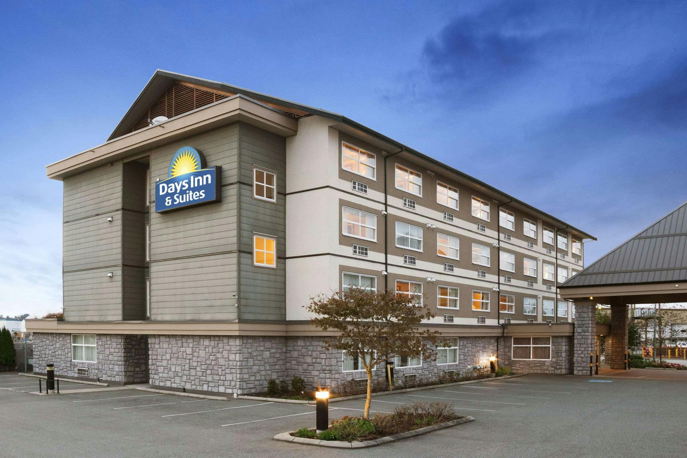 Days Inn and Suites - Langley