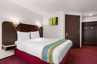 Hotel Ramada South Mimms M25 photo 1