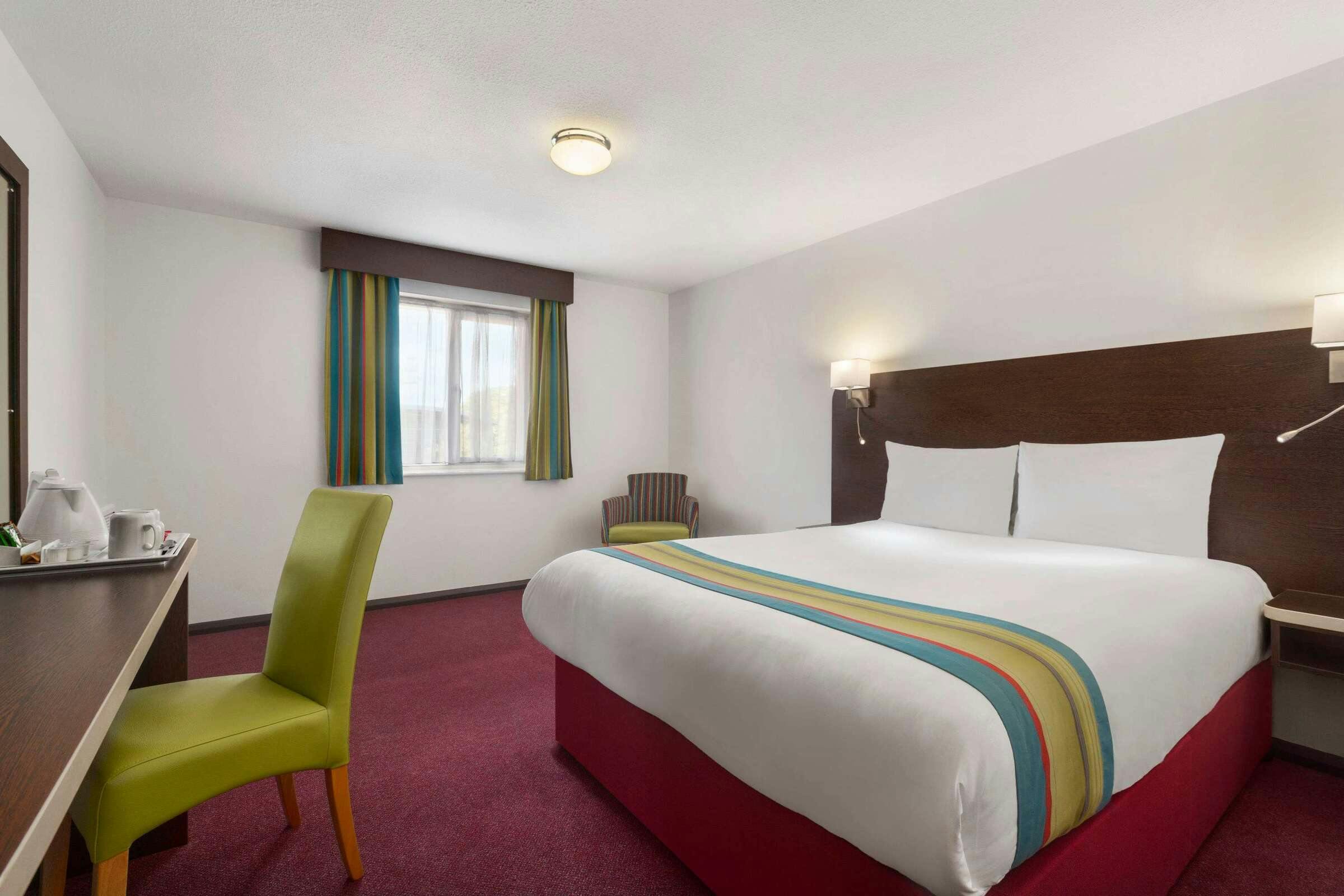 Hotel Ramada South Mimms M25 photo 2