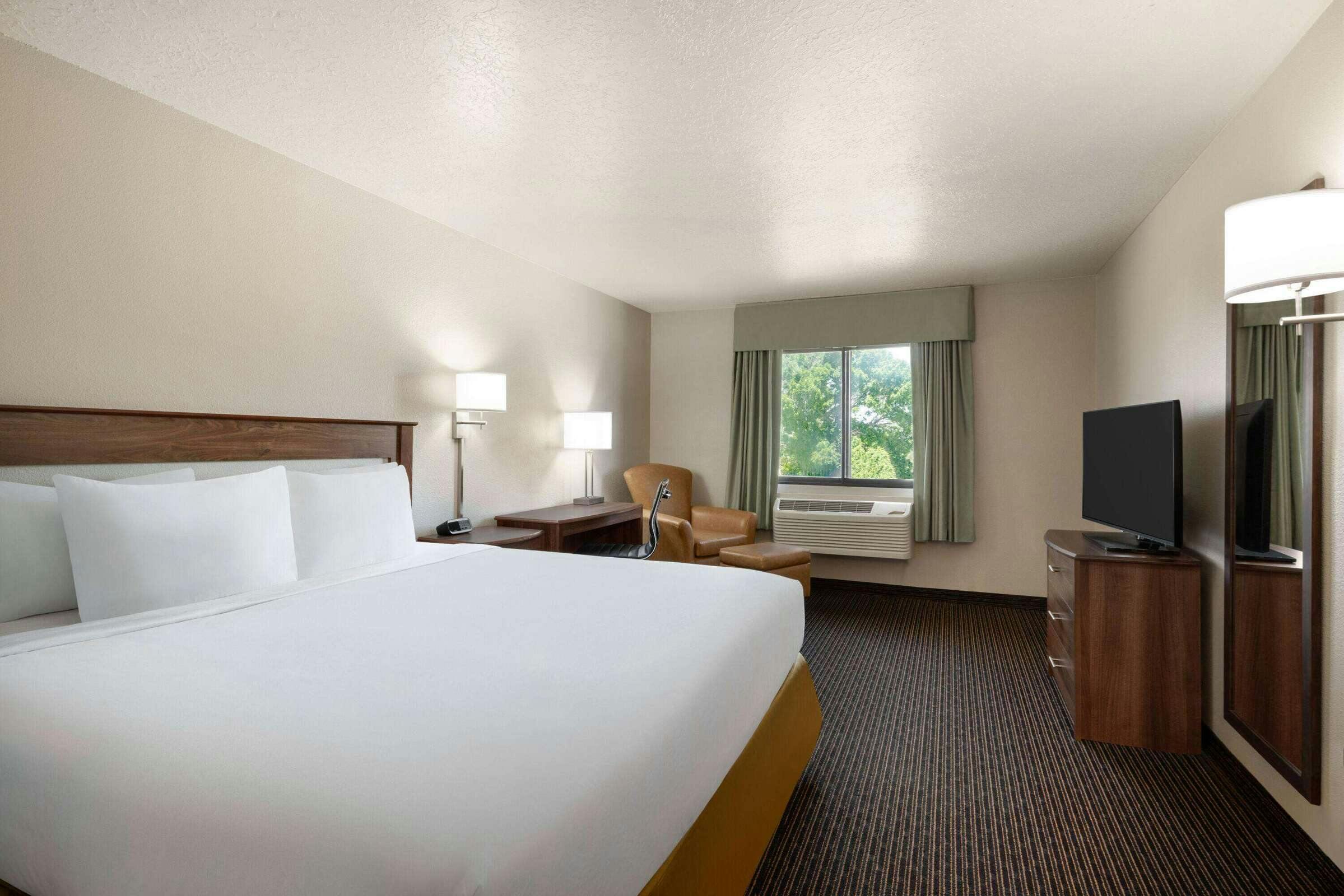 Hotel Travelodge Vaughn photo 5