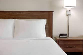 Hotel Travelodge Vaughn photo 2