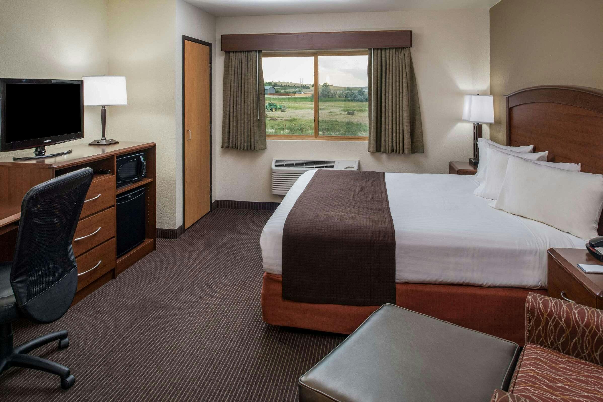 Hotel AmericInn Belle Fch photo 3
