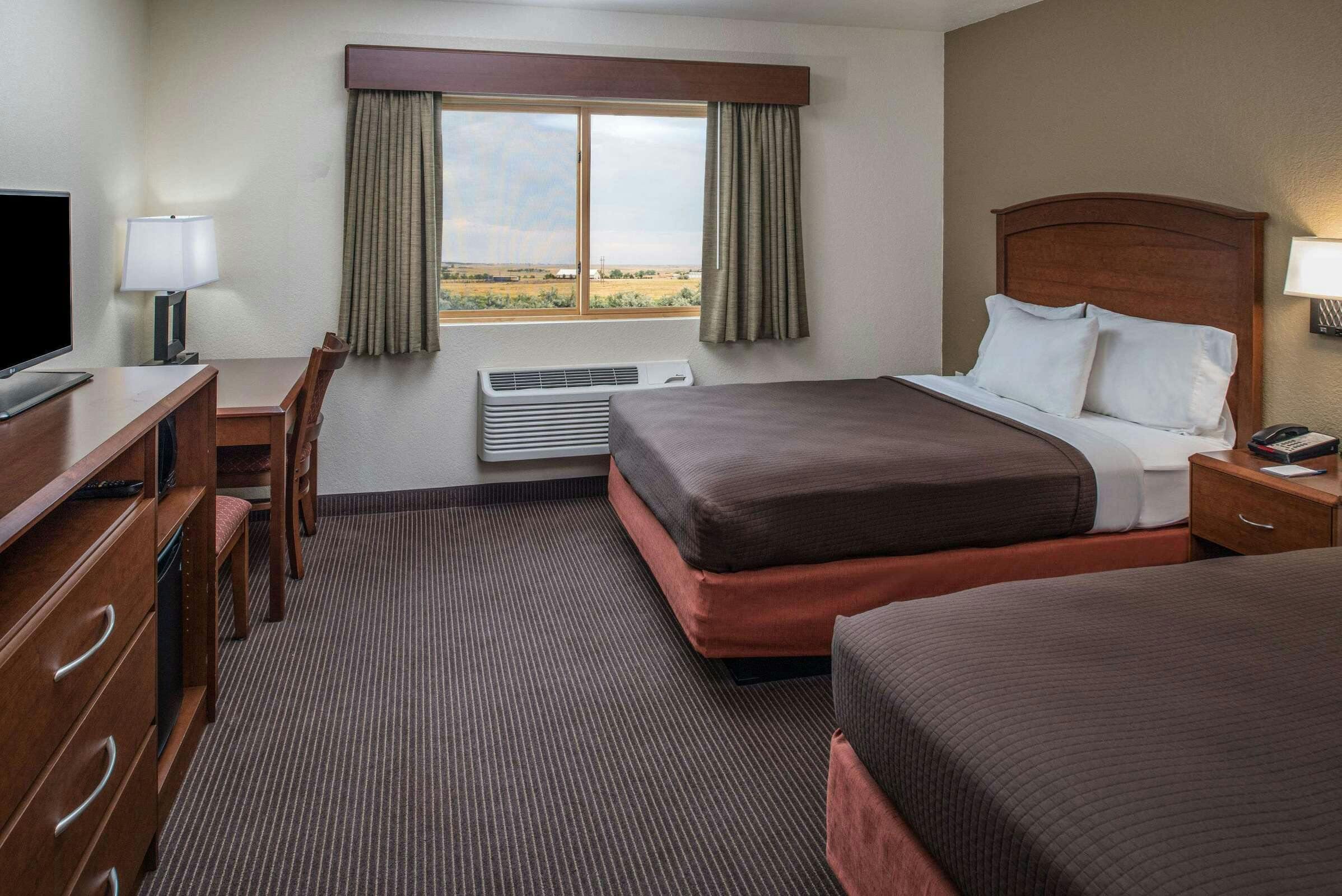 Hotel AmericInn Belle Fch photo 2