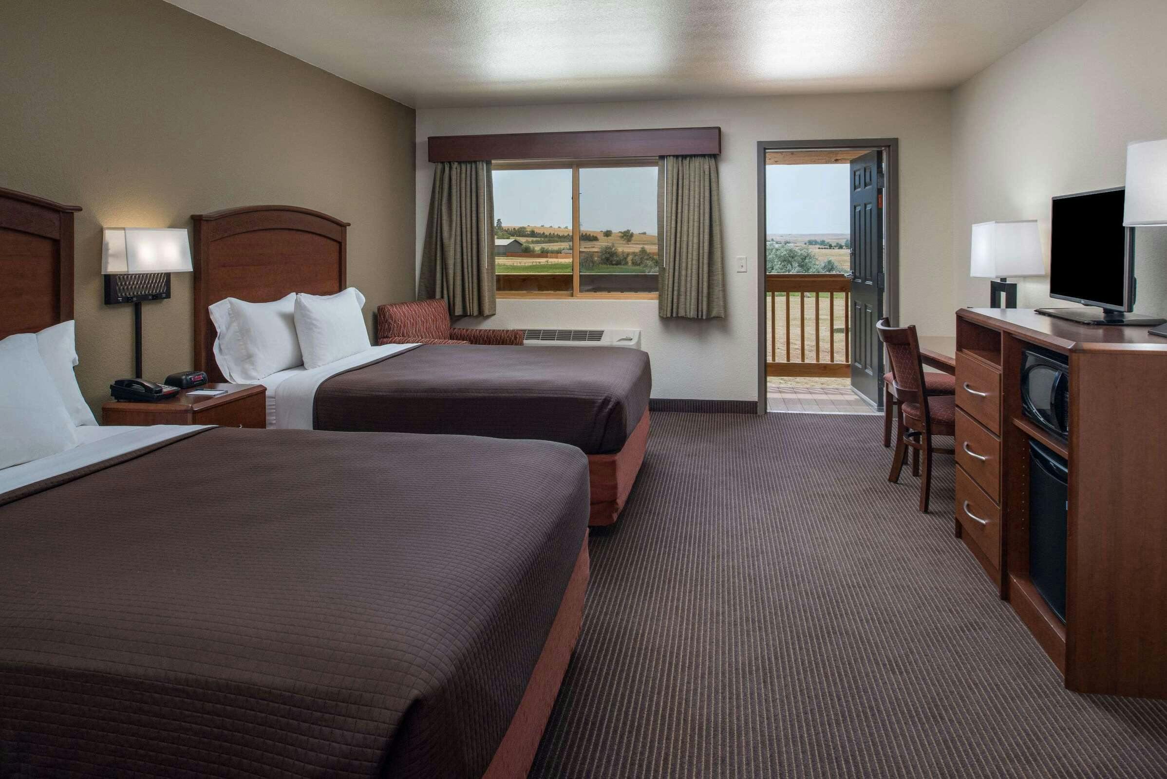 Hotel AmericInn Belle Fch photo 4