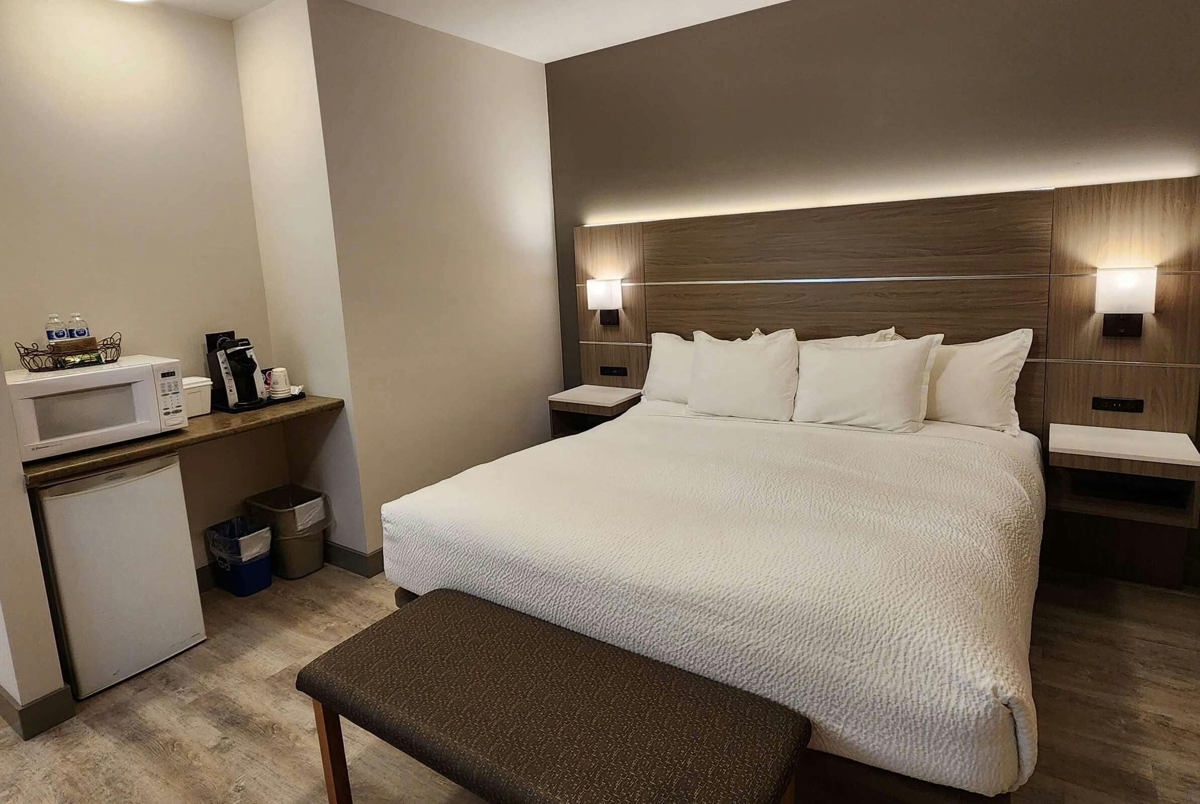 Hotel Days Inn by Wyndham Penticton Conference Centre photo 1