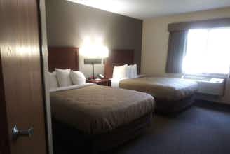 Hotel AmericInn by Wyndham Red Wing photo 2