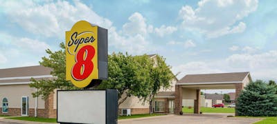 Super 8 Beresford SD