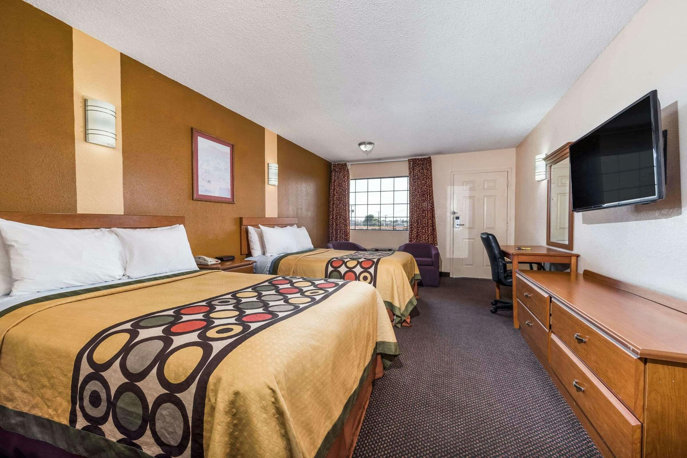 Hotel Super 8 by Wyndham Waco/Mall area TX photo 4