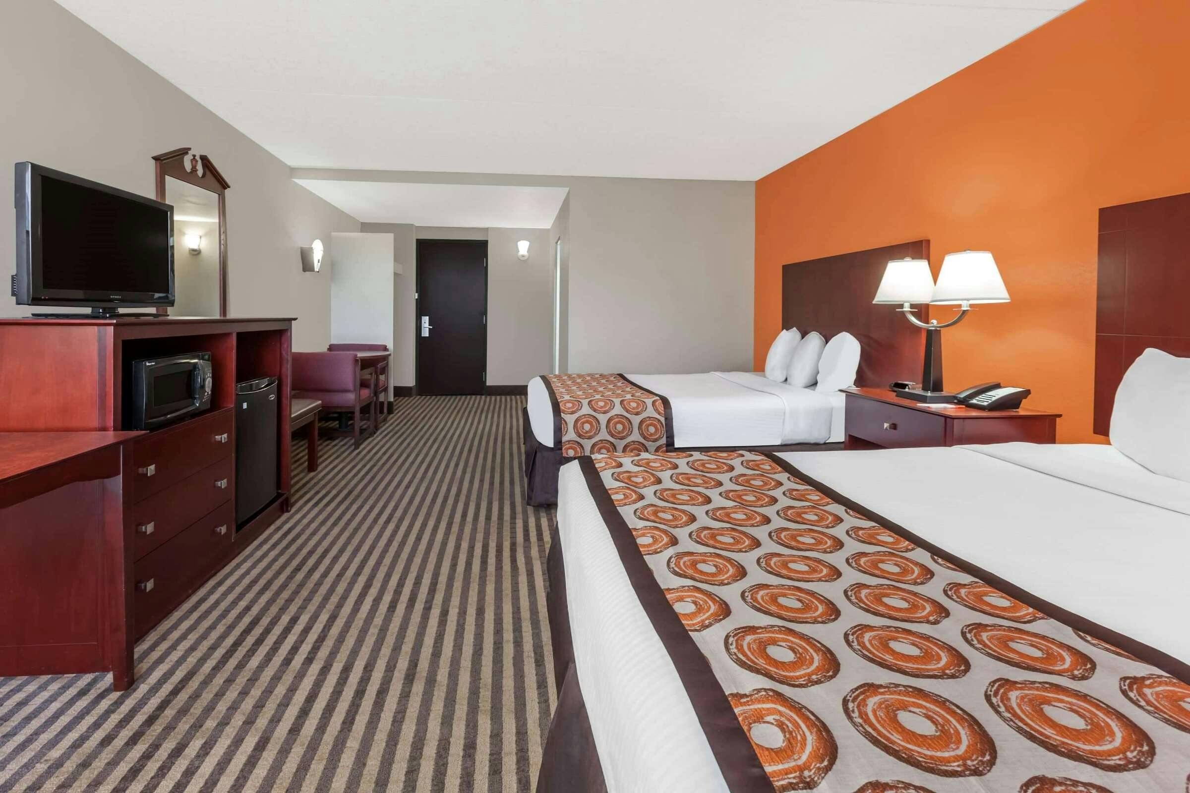 Hotel Howard Johnson Arlington photo 5