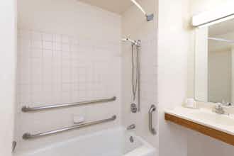 Hotel Super 8 Yucca Val Jshua Tree N photo 3