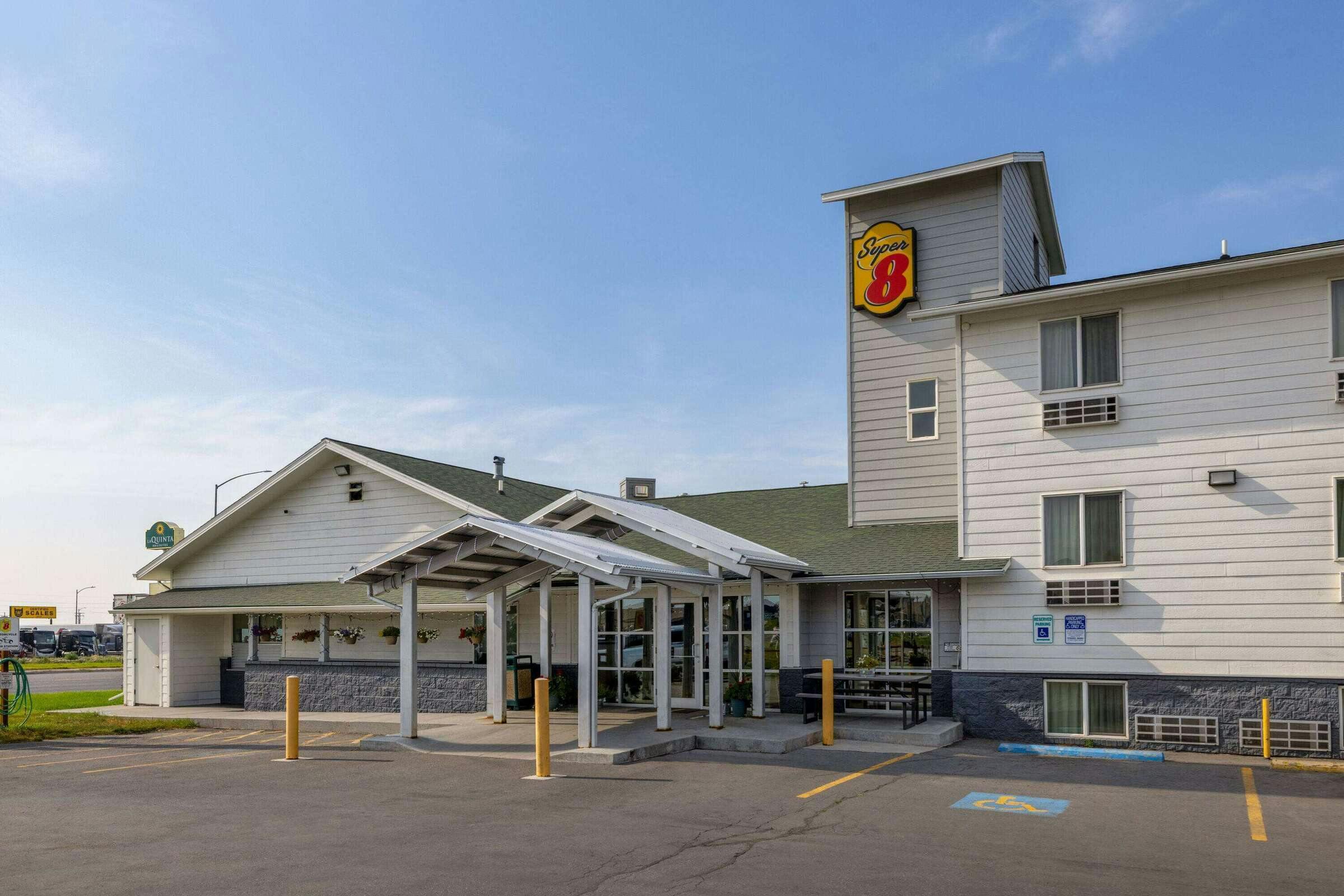 Hotel Super 8 Belgrade Bozeman Arpt photo 2