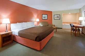 Hotel AmericInn by Wyndham Wetmore Munising photo 4