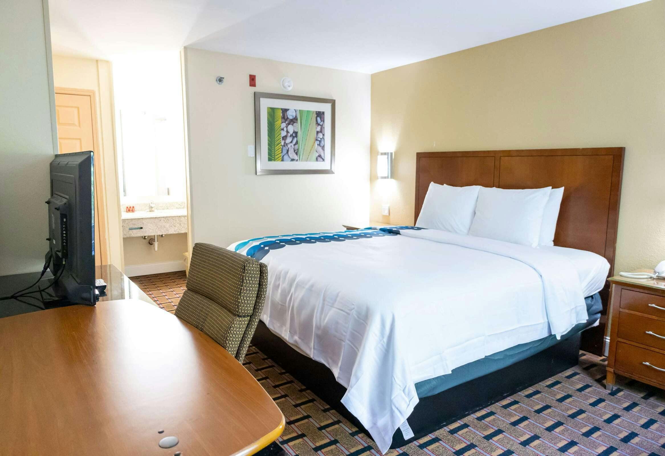 Hotel Baymont Inn CollegePark South photo 3