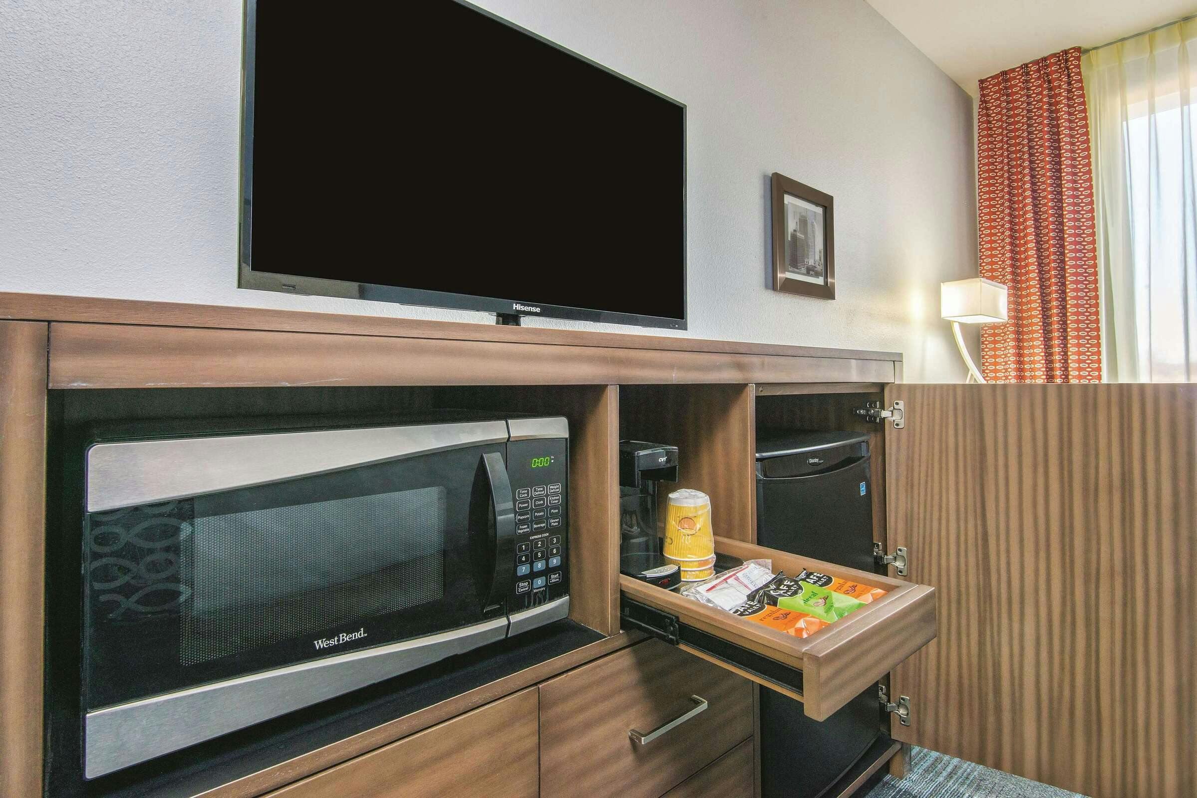 Hotel La Quinta Inn Suites Guthrie photo 4