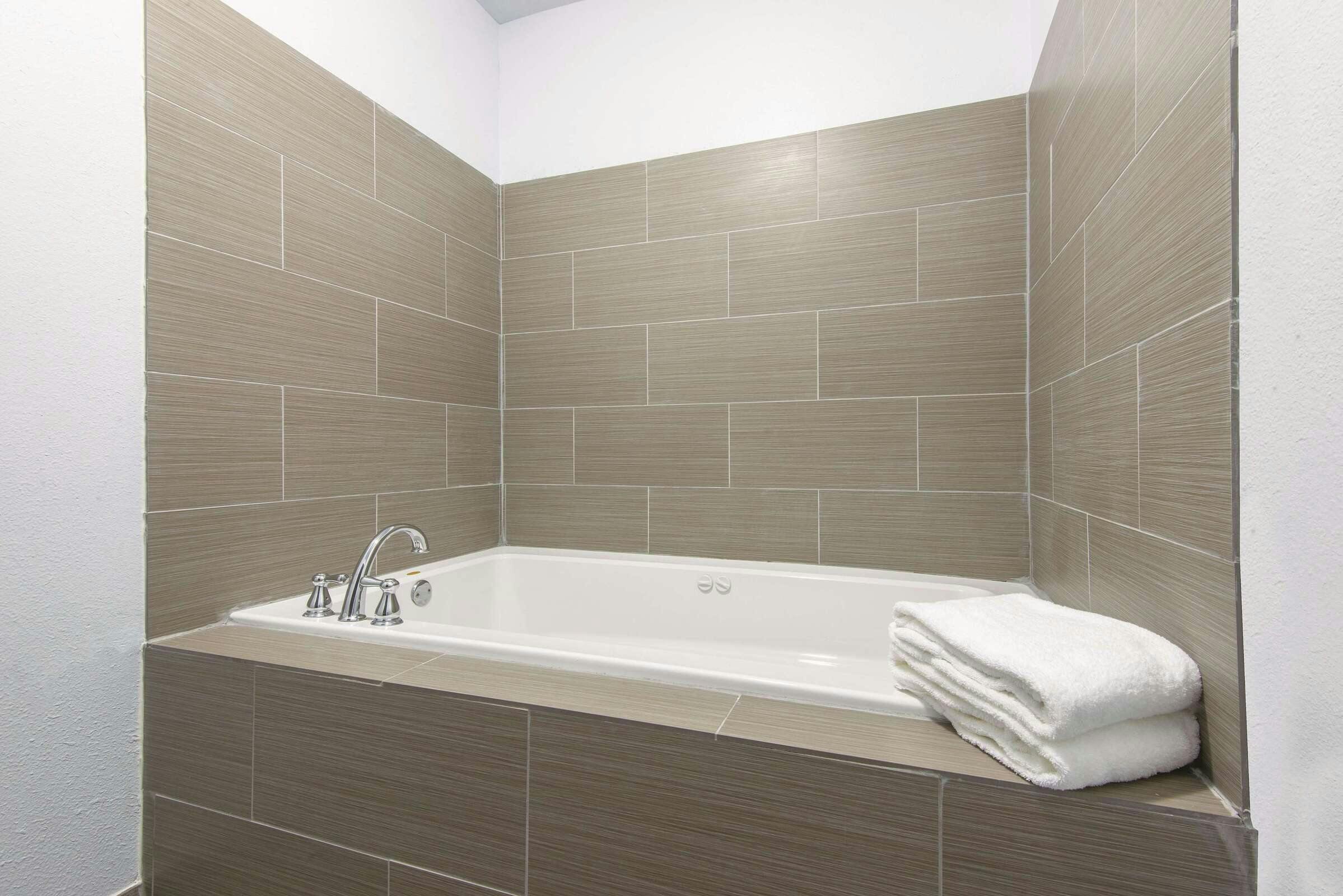 Hotel La Quinta Inn Suites Guthrie photo 5