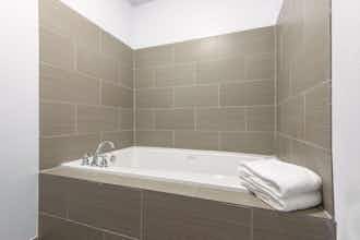 Hotel La Quinta Inn Suites Guthrie photo 5