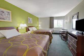 Hotel Super 8 by Wyndham De Soto photo 1