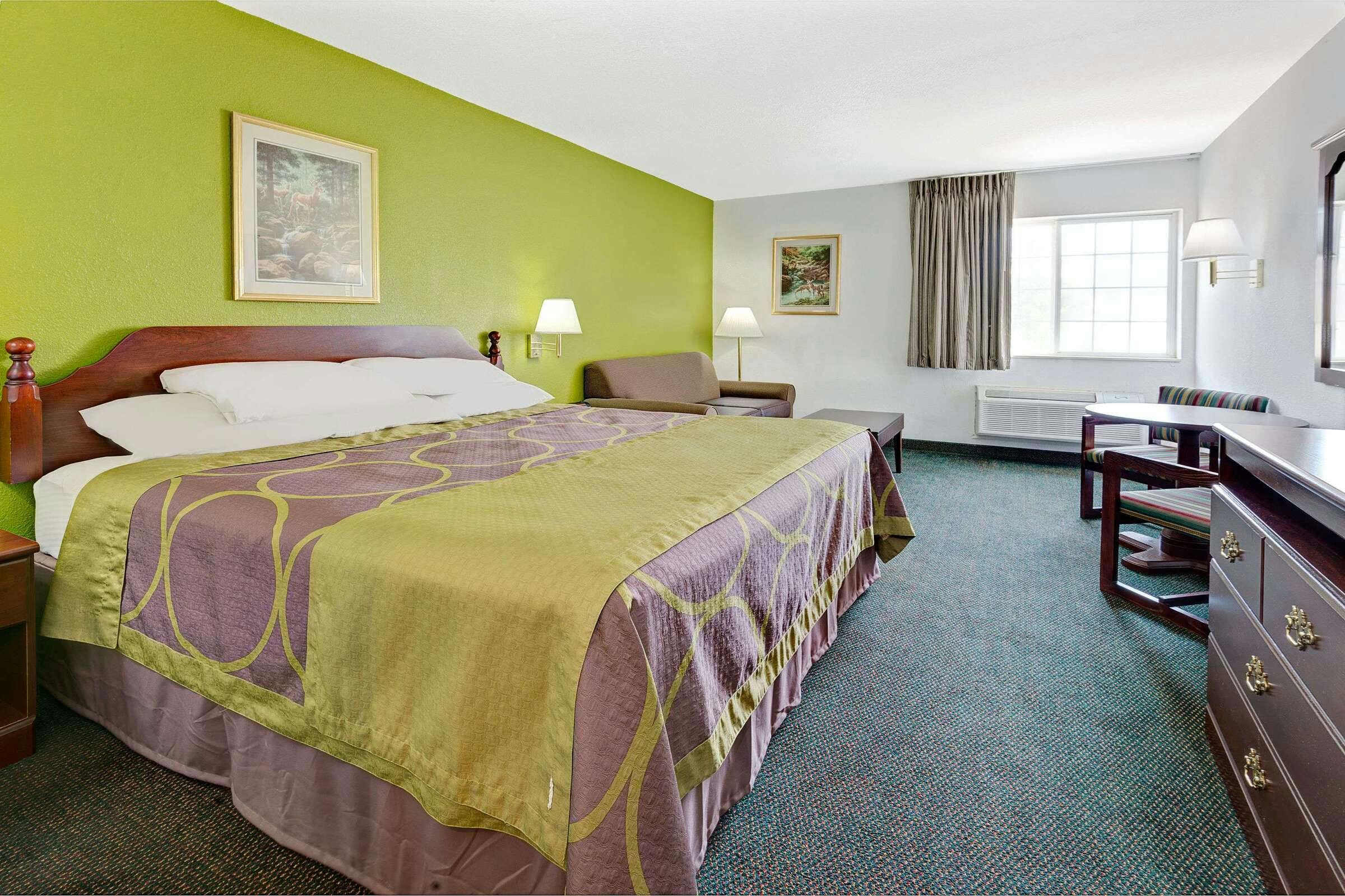 Hotel Super 8 by Wyndham De Soto photo 2